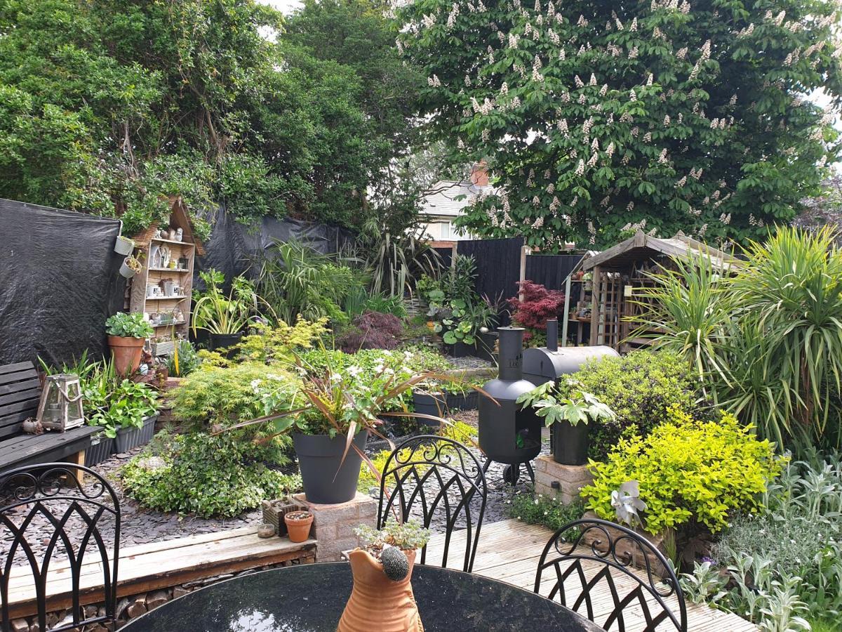 Tropical Garden Oasis Rooms Бирмингем Экстерьер фото